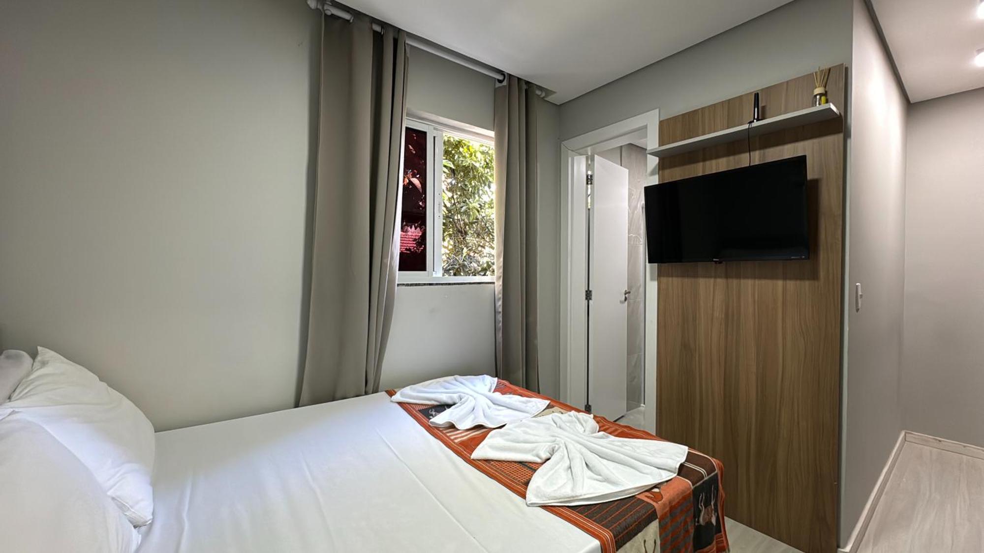 4- Casal. ótima Localização Apartamento