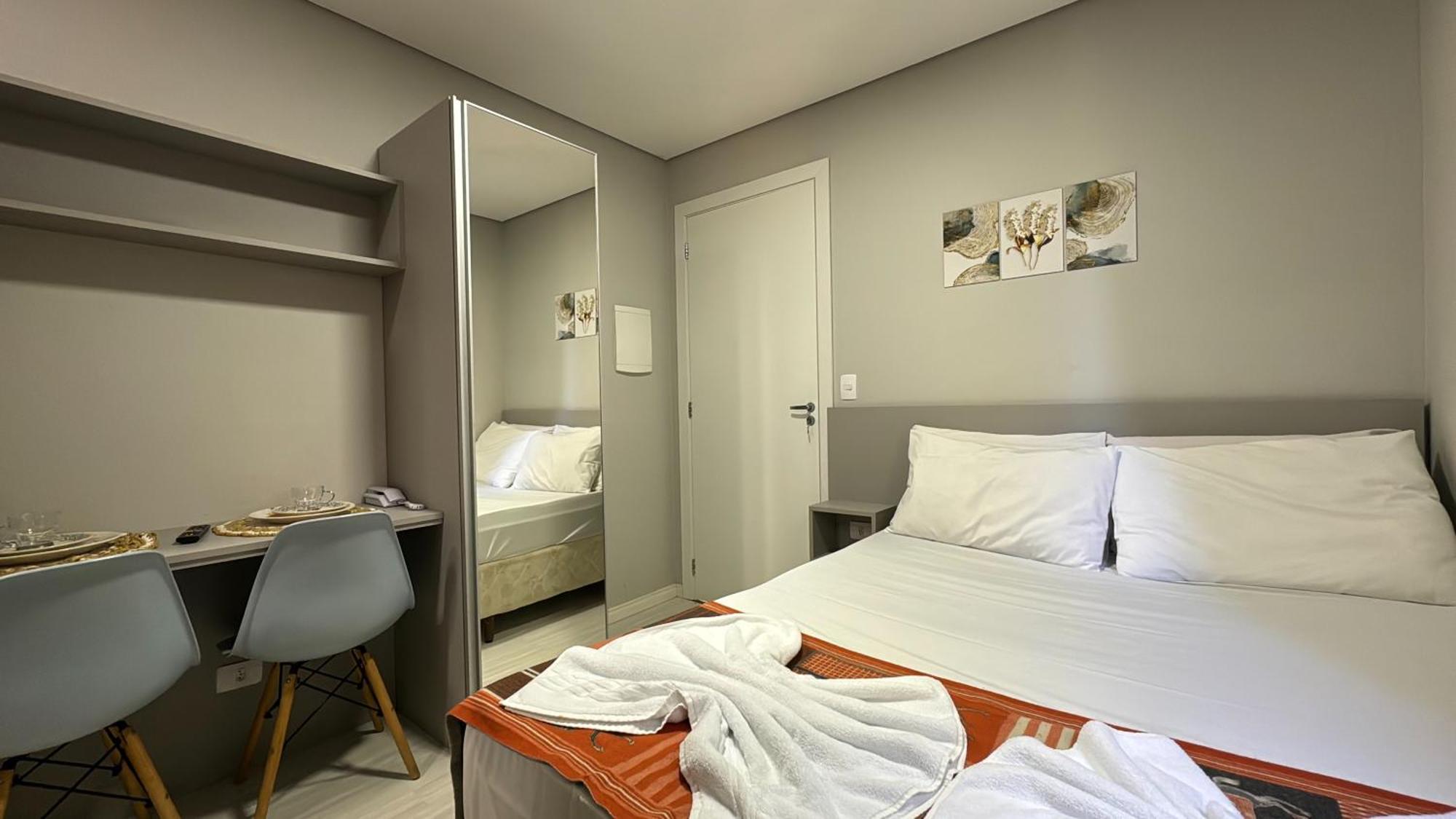 4- Casal. ótima Localização *