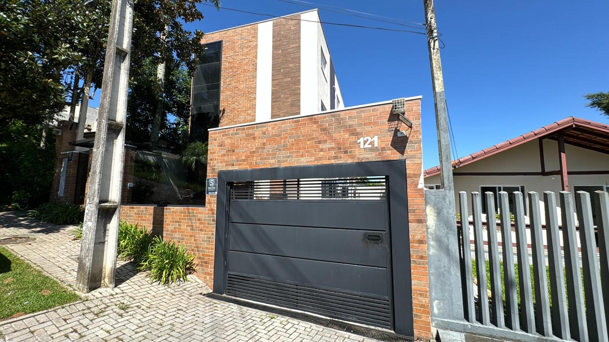 Apartamento 4- Casal. ótima Localização Curitiba